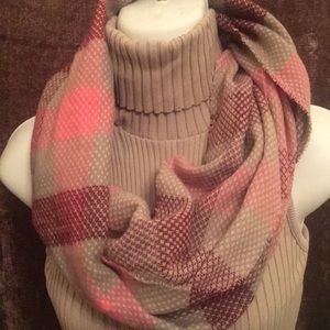 Plaid pattern comfy neck scarf